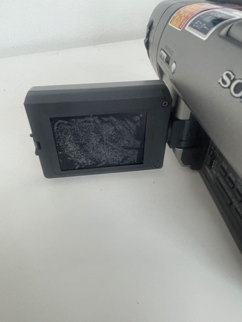 ビデオカメラ SONY handycam CCD-TRV80 Hi8