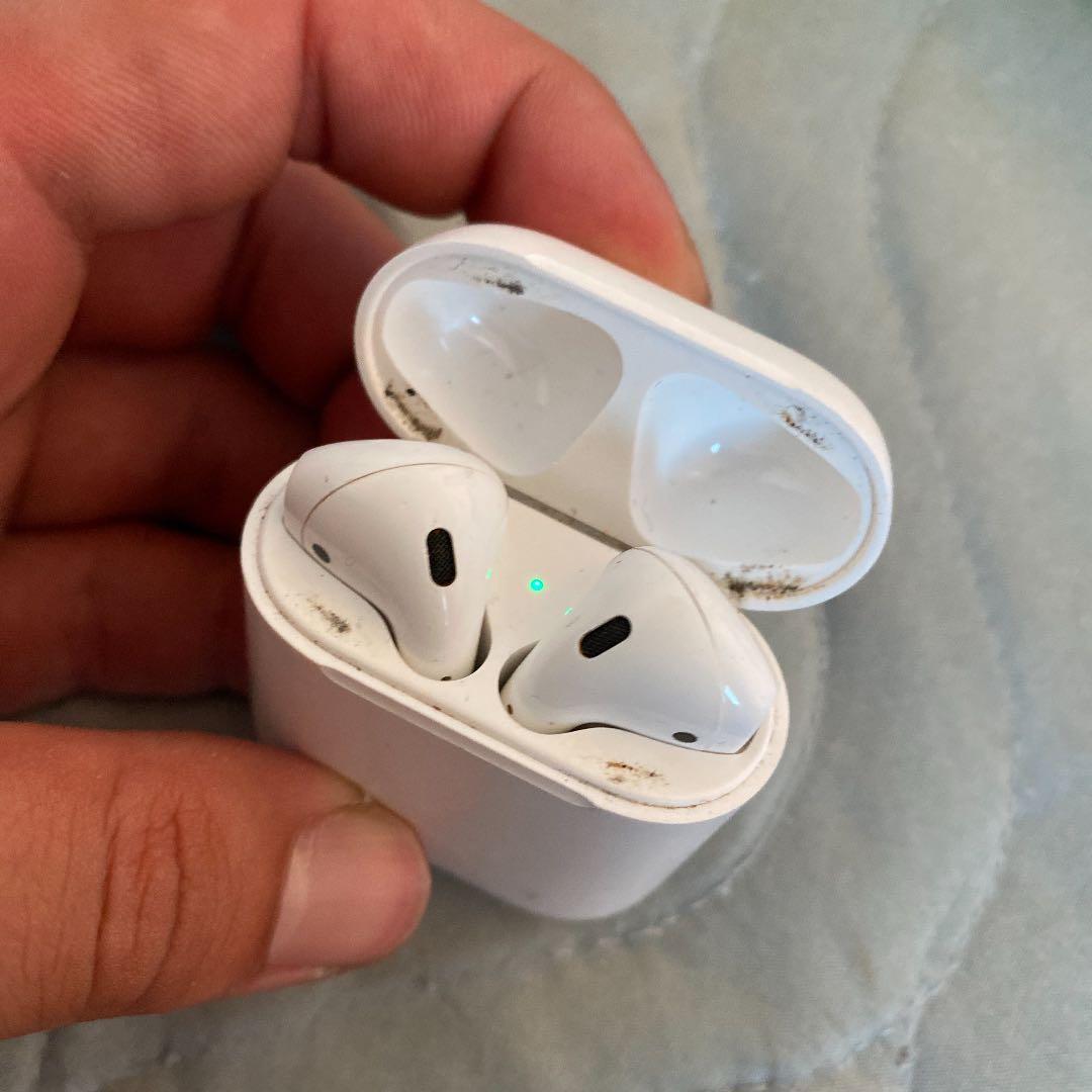 Apple AirPods ケース付き