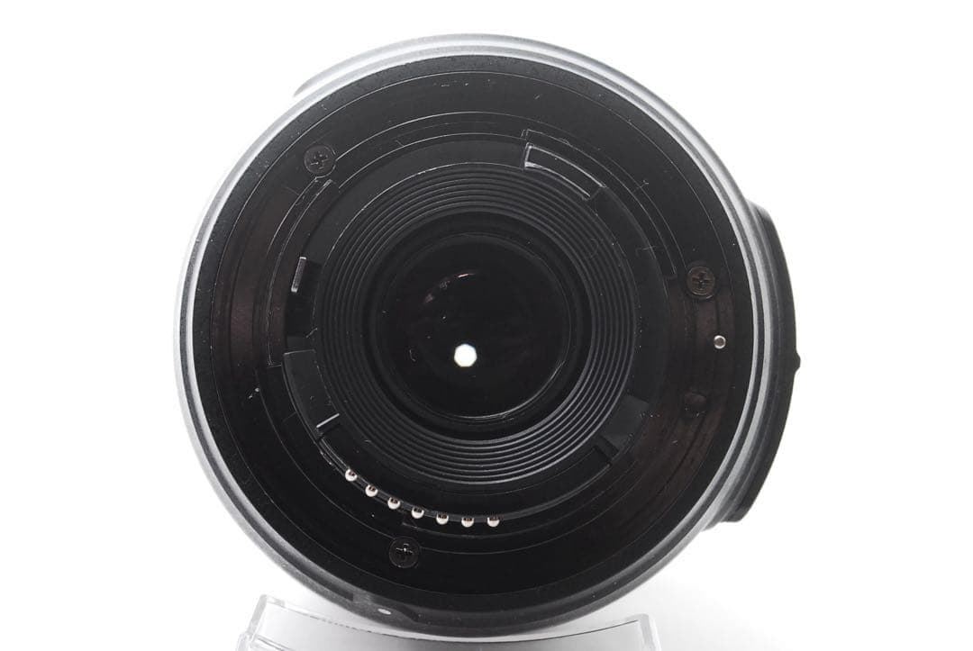 Nikon D5000ダブルズーム手振補正レンズ2本バック付