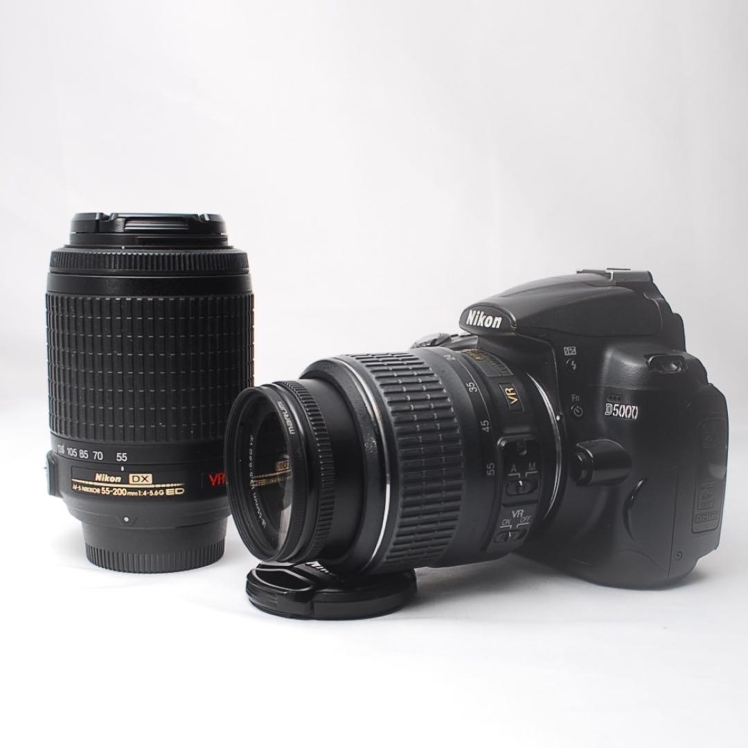Nikon D5000ダブルズーム手振補正レンズ2本バック付