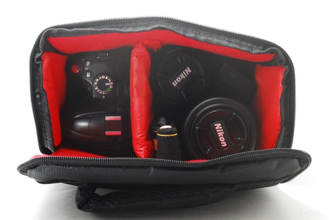 Nikon D5000ダブルズーム手振補正レンズ2本バック付