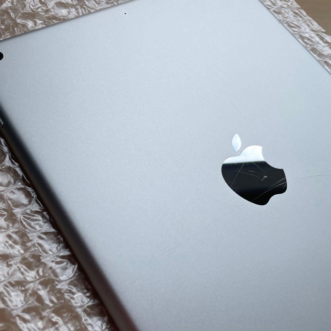 iPad 第6世代　Wi-Fiモデル　シルバー　32GB A1893 #4