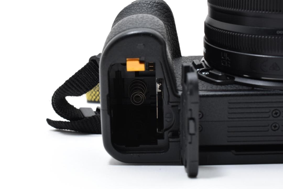 【美品】ショット数わずか「1168回」Nikon Z50 レンズキット 7038