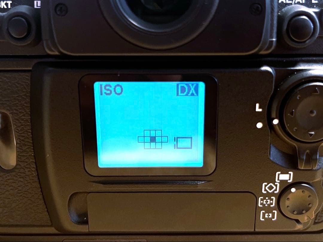 TOMO.S ［美品］Nikon F6 フィルム一眼レフカメラ