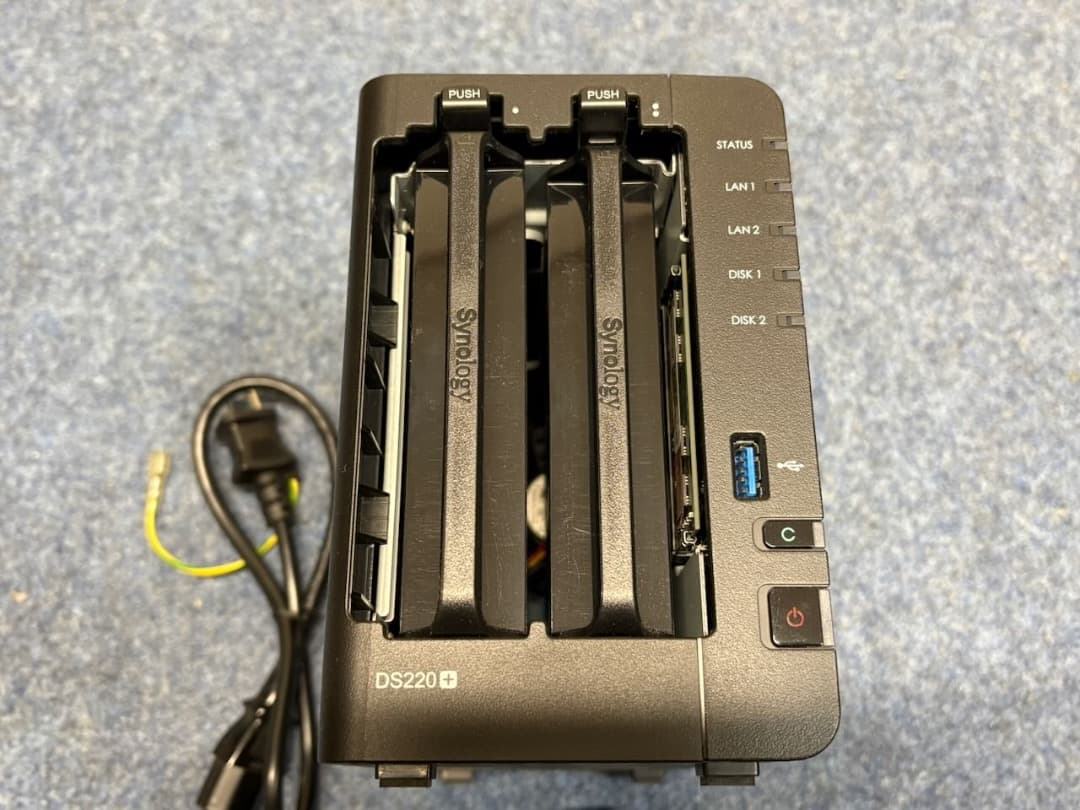 Synology NAS 220+　純正4G拡張メモリ付