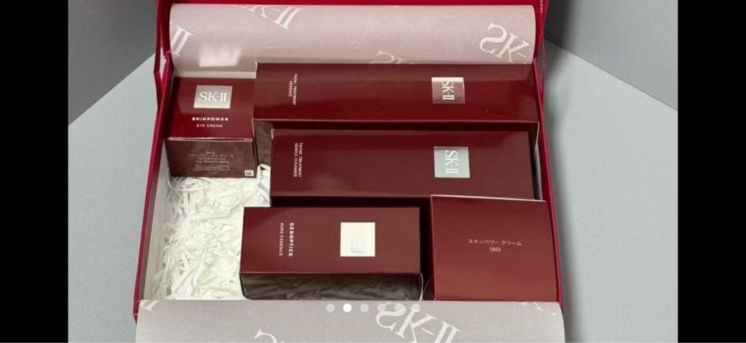 免税店で買いました。SK-II スキンケアセット ギフトボックス入り
