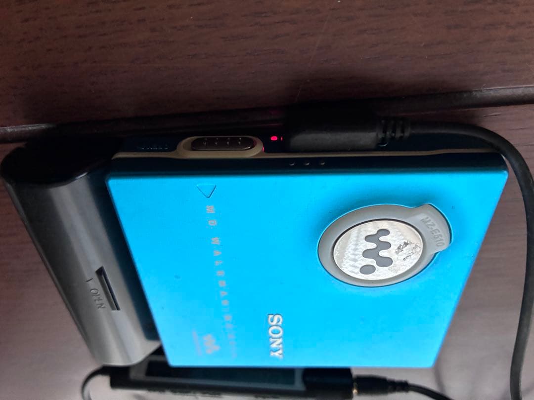 SONY MD WALKMAN MZ-E30 ★単三電池ケース付属(ガム電池無し