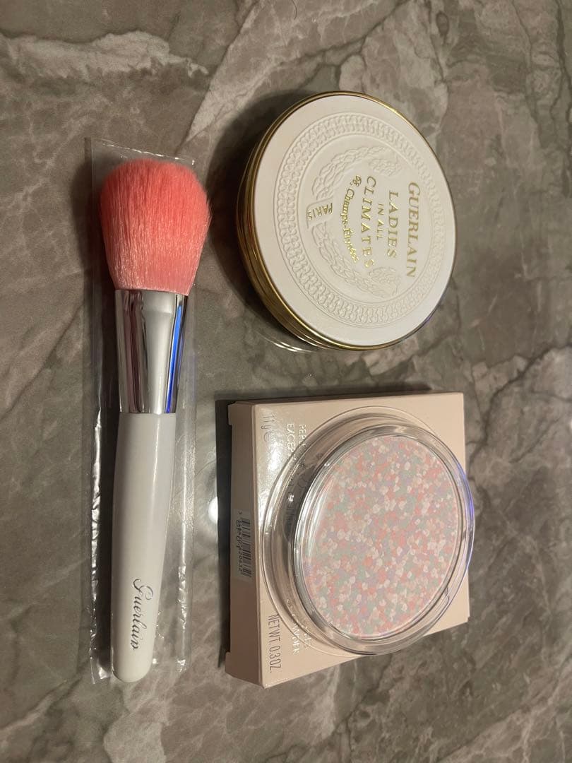 GUERLAIN メテオリット トランスペアレントリフィル　新品ヴォワイヤージュ