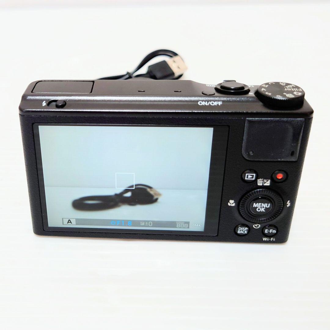 美品　Fujifilm XQ1 コンパクトデジタルカメラ