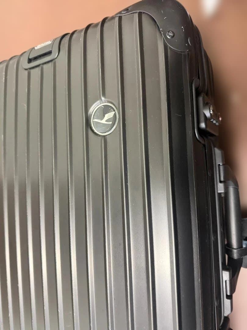 RIMOWA ルフトハンザ限定 ステルス 2輪 32L ブラック　機内持込OK