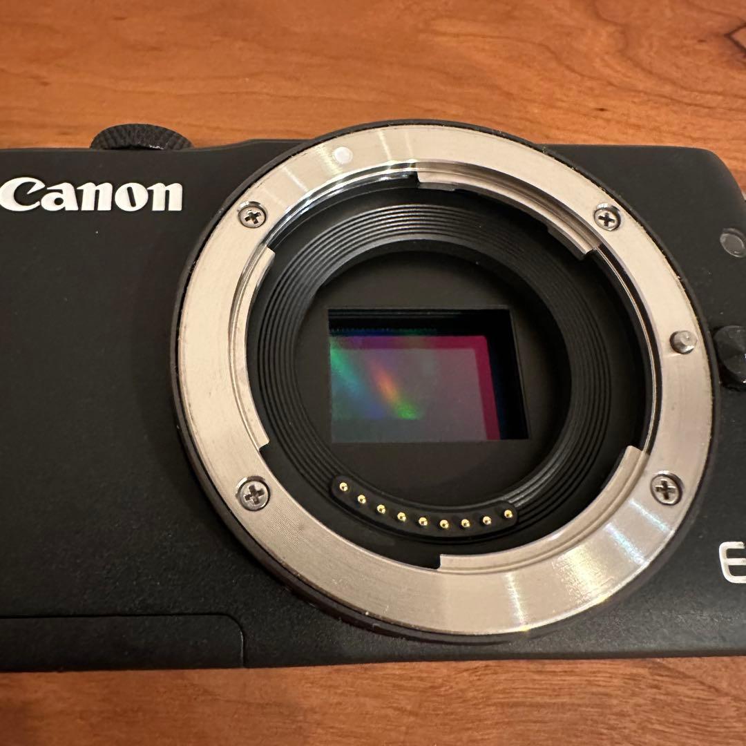 Canon EOS M10 ダブルレンズセット ミラーレス　カメラ　美品