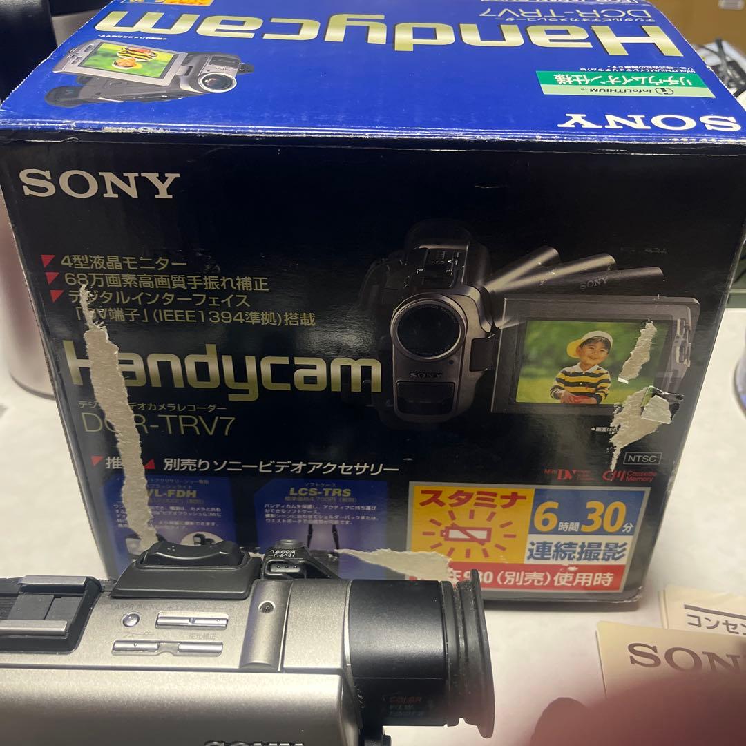 SONY HANDYCAM miniDVビデオカメラ DCR-TRV7 ②