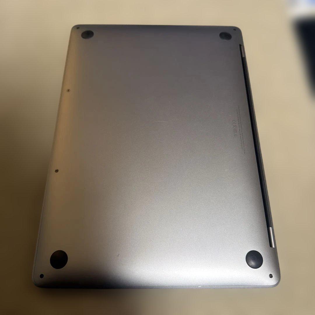 MacBook Pro 2020 中古品