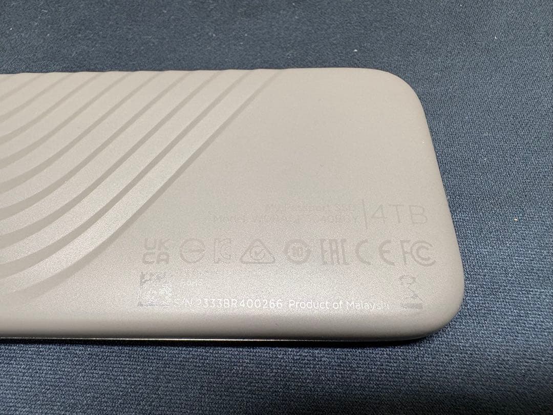 【Western Digital】My Passport SSD 4TB グレー