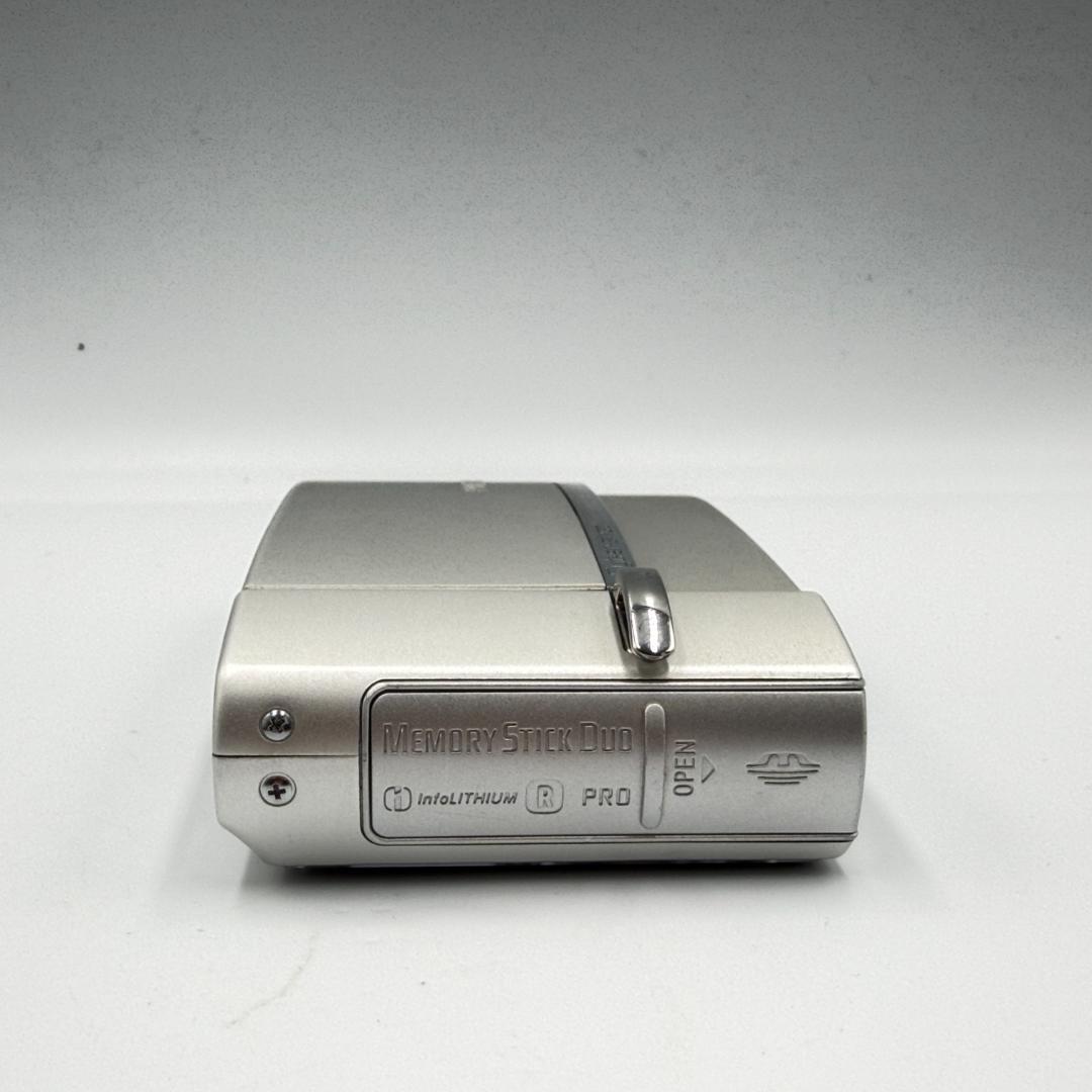 【動作品・特典無料】SONY cyber-shot DSC-T30 SILVER