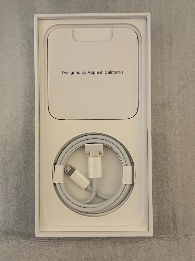 Apple iPhone 13 128GB ミッドナイト