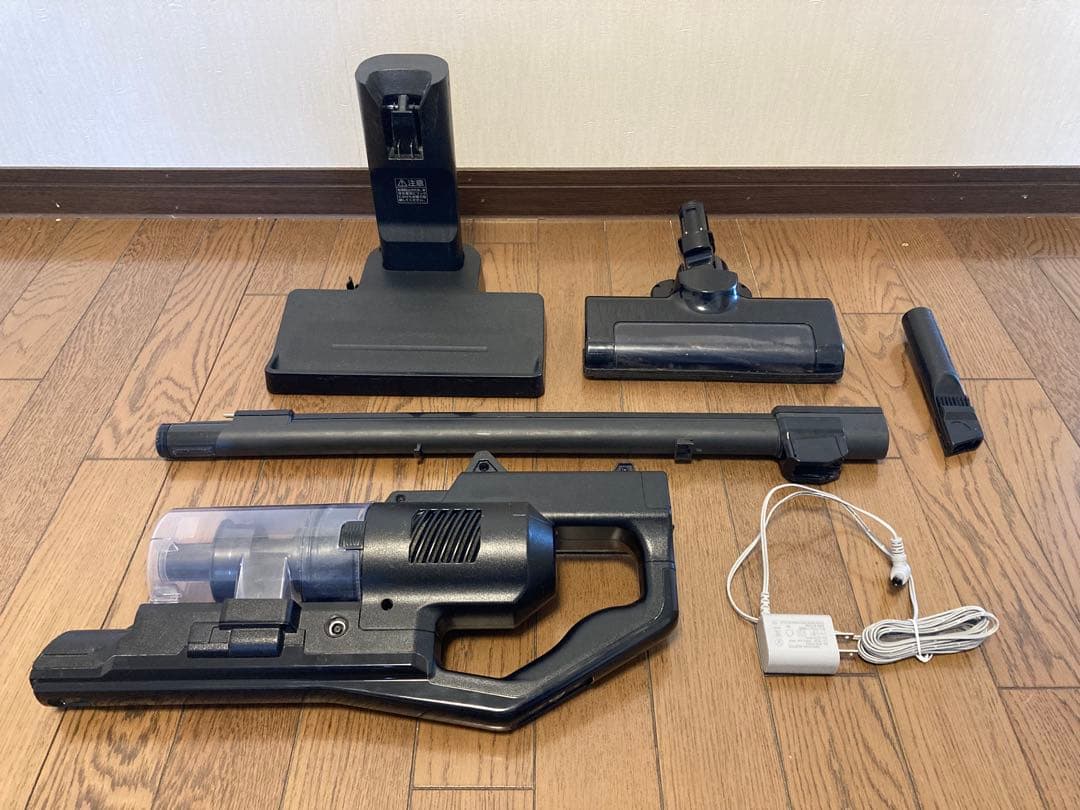 アイリスオーヤマ2024年製サイクロンクリーナー本体 SCD-184P-B