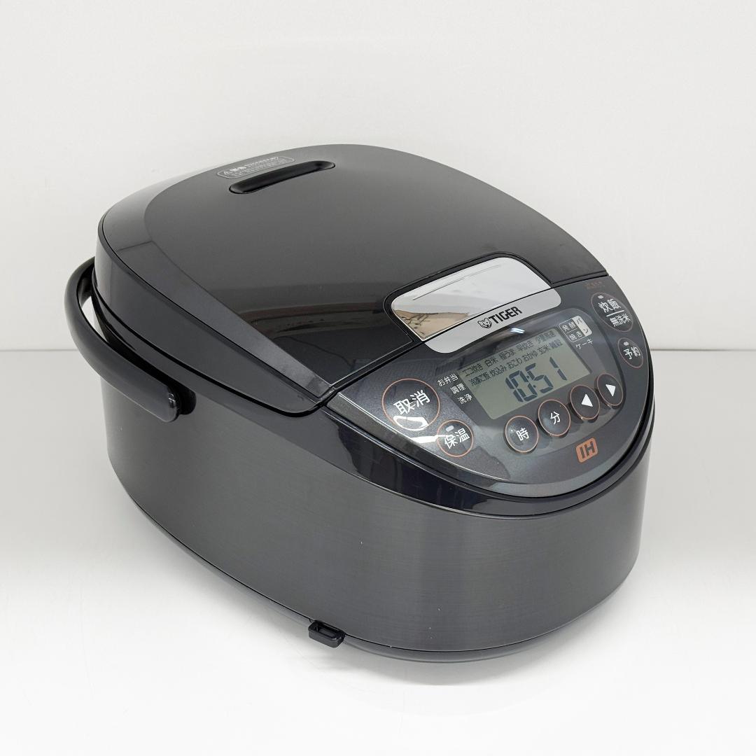 タイガー IH炊飯ジャー 5.5合炊き JPW-10E9 2022年製