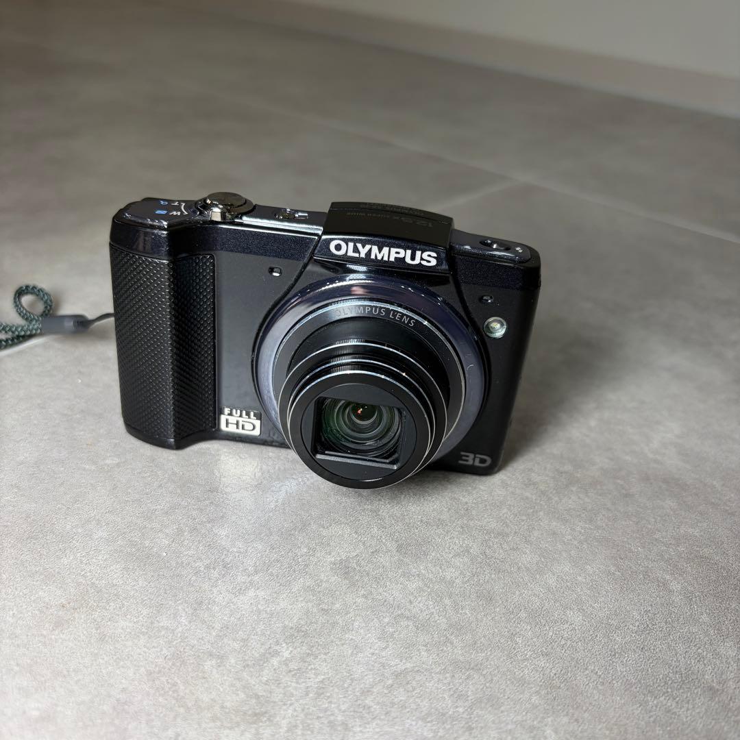 オリンパスのデジタルカメラ　OLYMPUS SZ-20