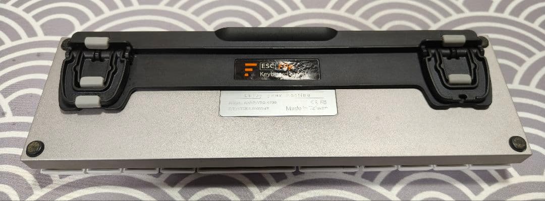 Vortex 40%メカニカルキーボード 本体　XVX キーキャップセット付き
