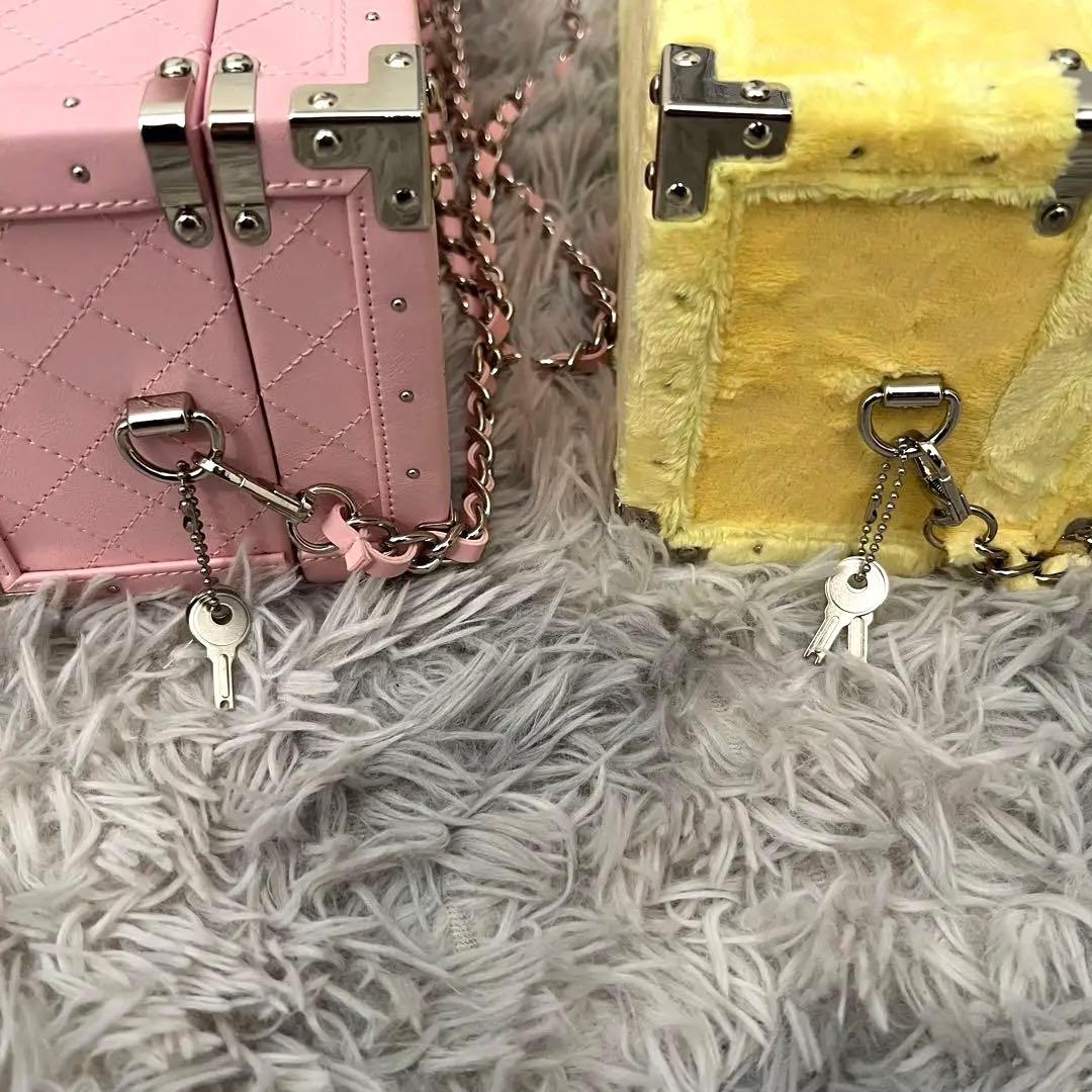 【美品】エンジェル　シャンパン　空き箱　ファー　イエロー