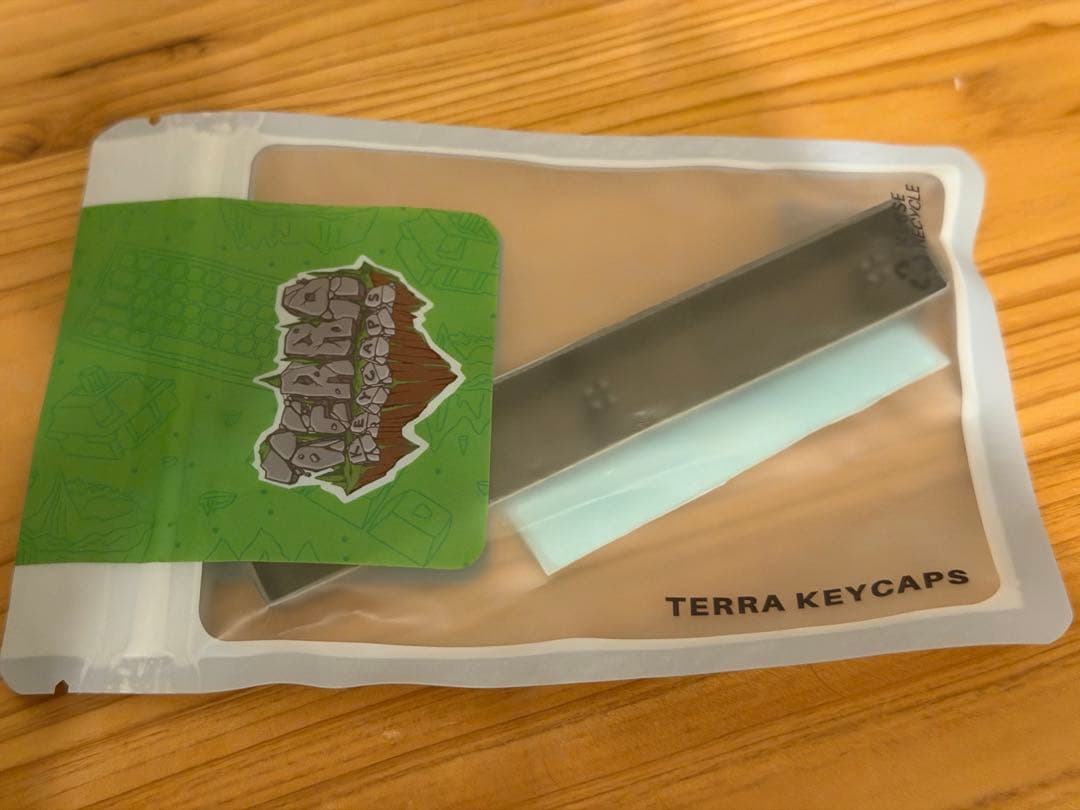 【新品未使用】 金属製 アルチザン キーキャップ スペースバー