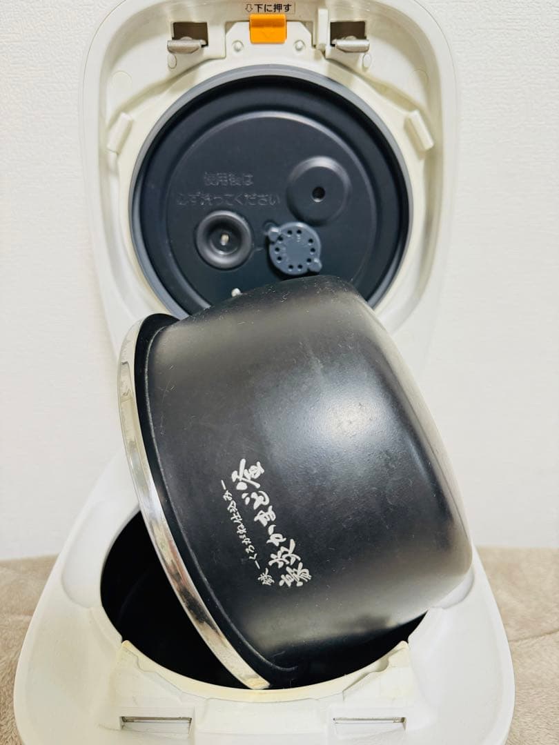 象印 炎舞炊き 圧力IH炊飯ジャー NW-US07(白) 4合炊き 23年製