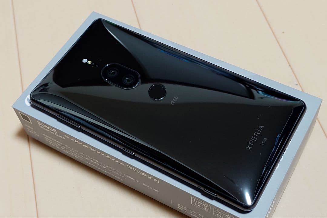 【美品・完品】Xperia XZ2 Premium au SOV38