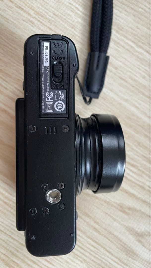 デジタルカメラ FUJIFILM X20