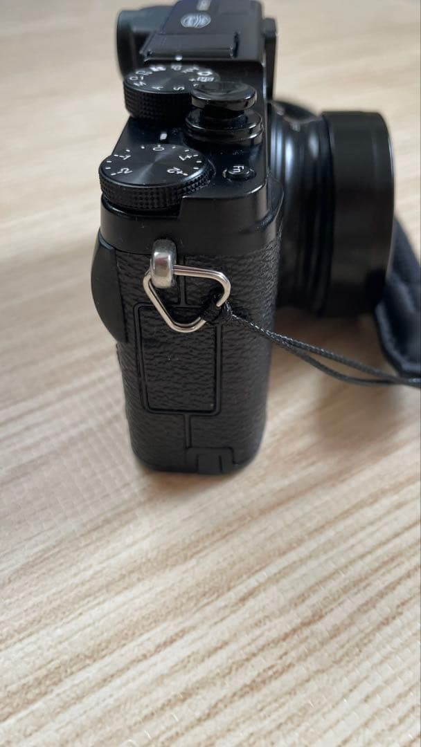 デジタルカメラ FUJIFILM X20