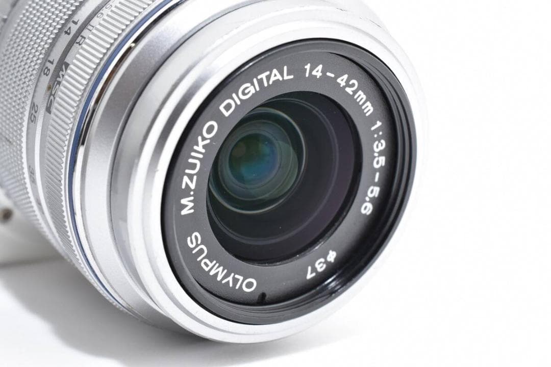 美品　Panasonic LUMIX DMC-GF2 レンズセット ＃A494