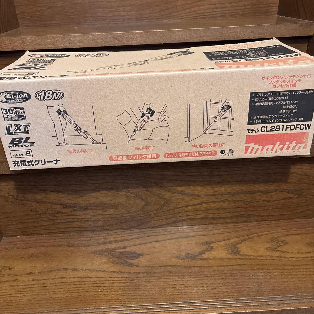 未使用展示品 マキタ CL281FDFCW充電式クリーナー