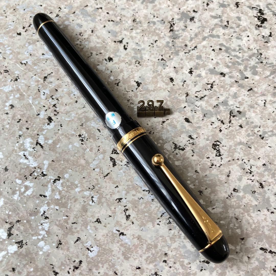 #297オーバーホール済み 万年筆 パイロット PILOT CUSTOM 14k