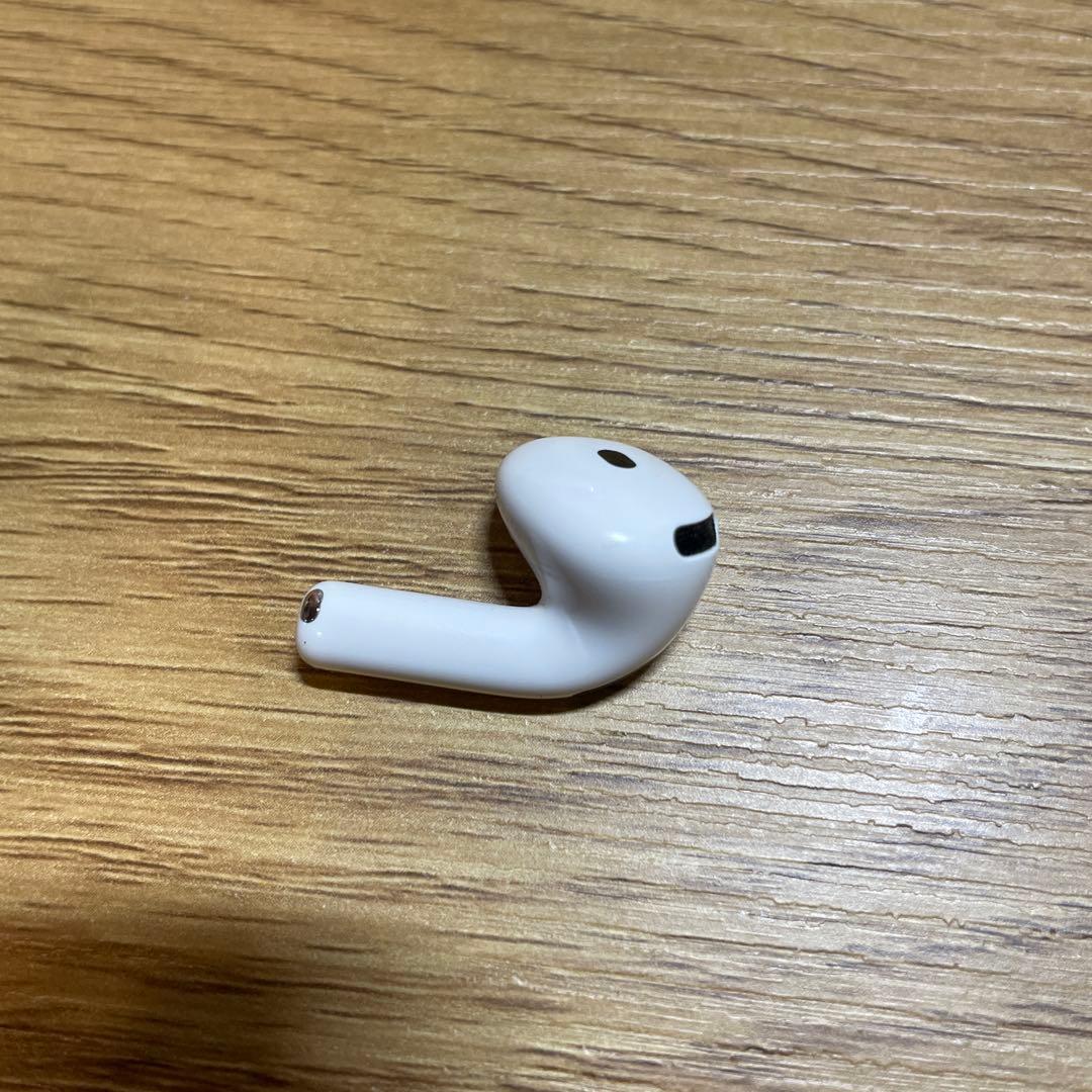 Apple Airpods 第4世代　右側　右耳　右