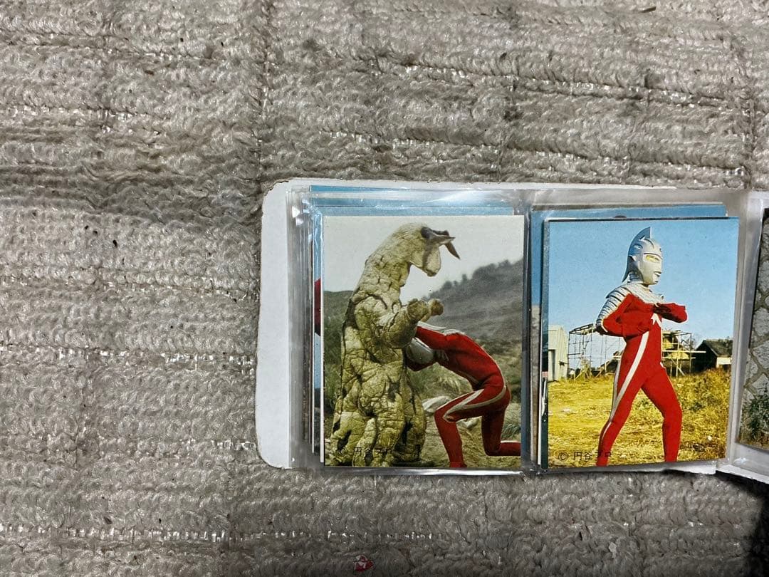 丸昌／ウルトラセブンカード。ホルダー付き【ダブりあります】。