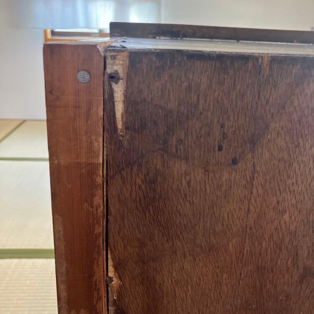 木製ガラス窓付き引き戸　水屋箪笥