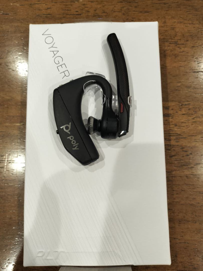 Poly ワイヤレスイヤホン poly voyager 5200