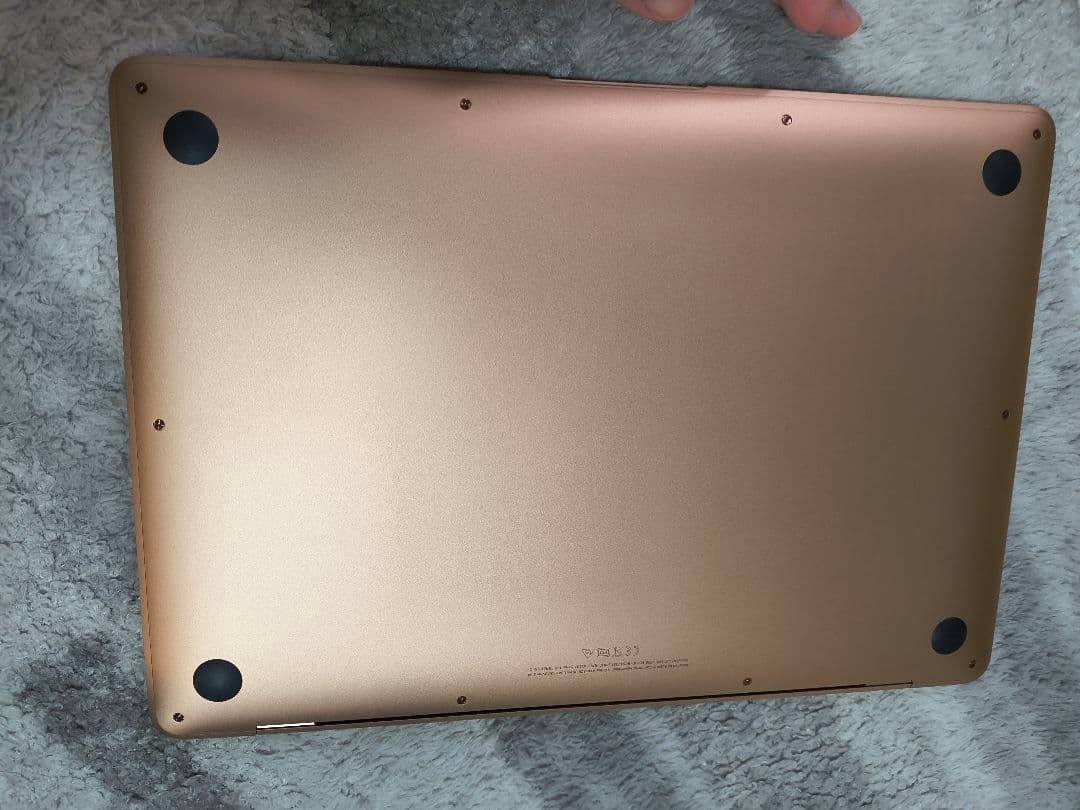 【極美品】MacBook Air2020 8GB ストレージ256GB ゴールド