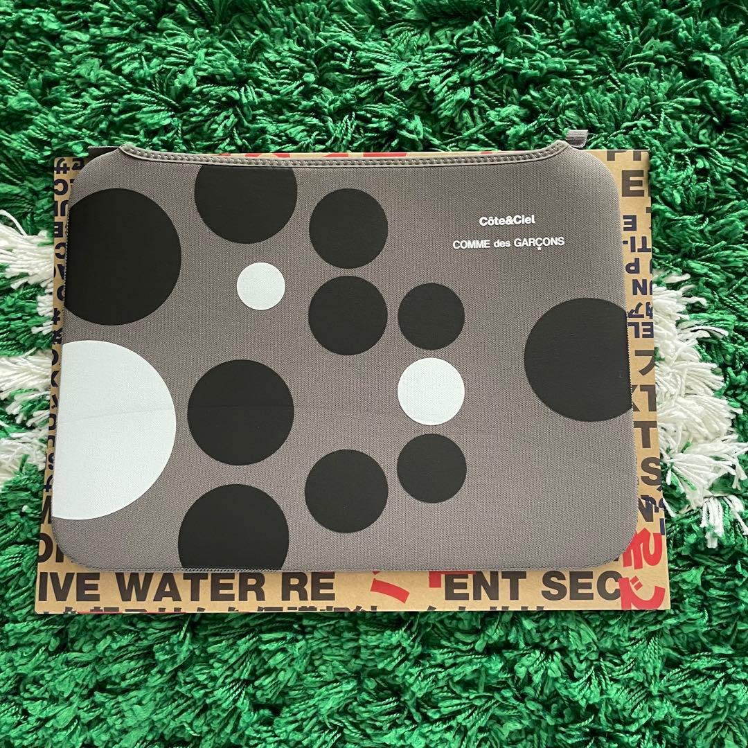 COMME des GARCONS MacBook Pro 15 ケース グレー