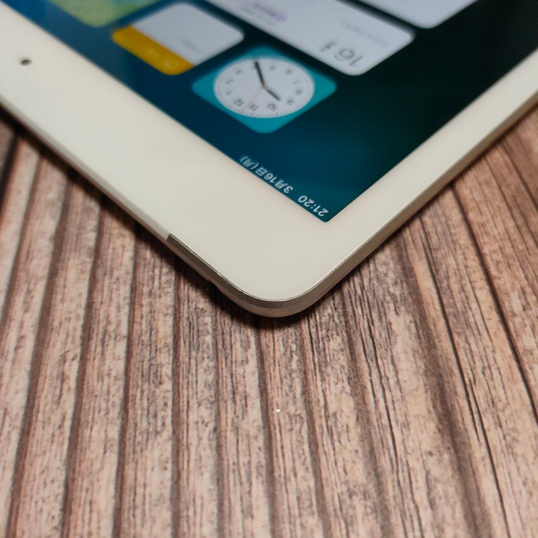 iPad 第7世代 128GB SIMフリー シルバー 美品 バッテリー90%