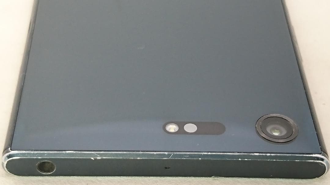 Xperia XZ premium G8188 シムフリー版