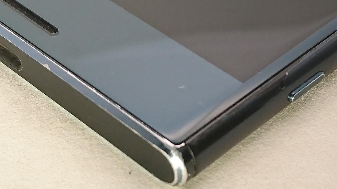 Xperia XZ premium G8188 シムフリー版