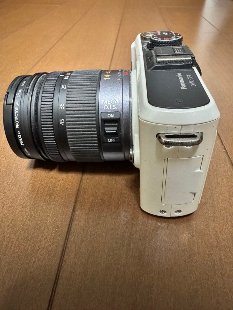 Panasonic LUMIX カメラ　白　GF1