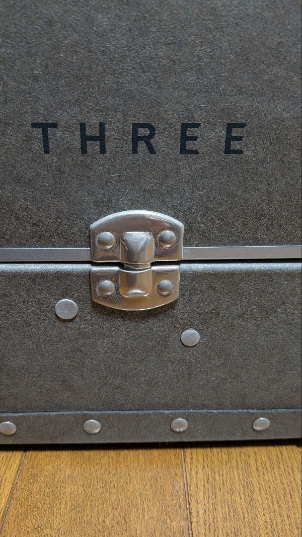 THREE　メイクボックス