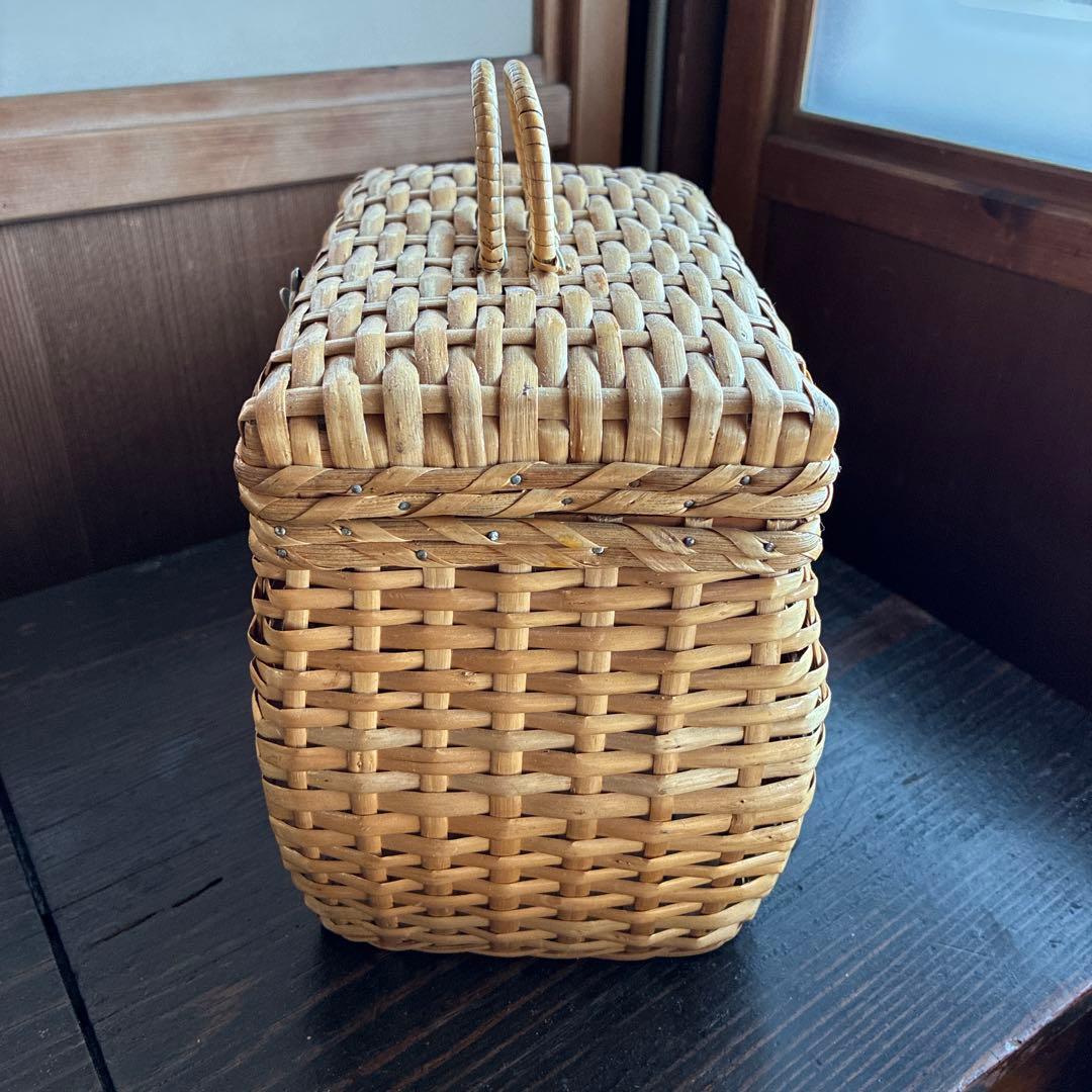 アンティークウィッカーバスケット