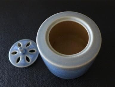 新品 九谷焼銀彩 九谷宗秀 香炉青色 陶器 蓋付き 茶道具
