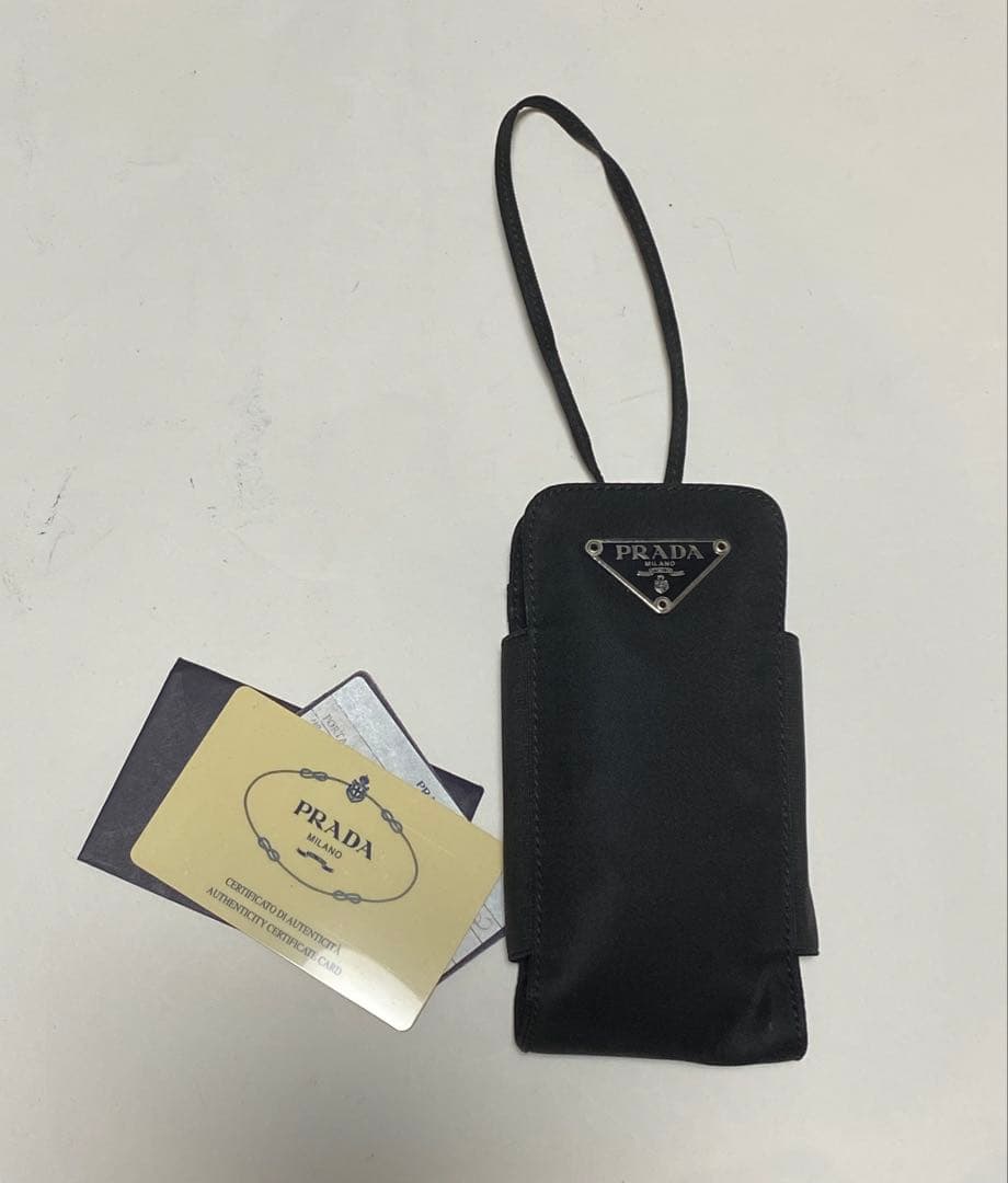 【限定セール】プラダ スマホケースナイロンブラック三角ロゴポーチ未使用 保証書付
