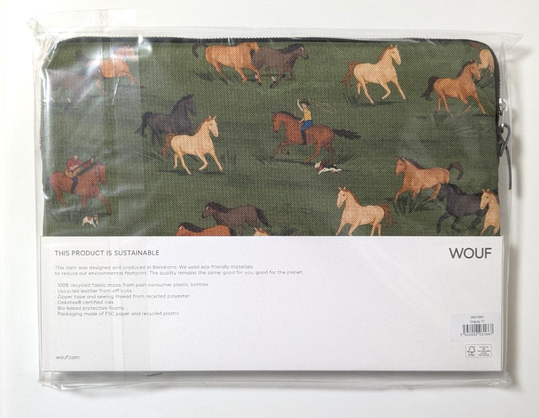 WOUF ウルグアイ Uruguay MacBook ケース (13インチ)