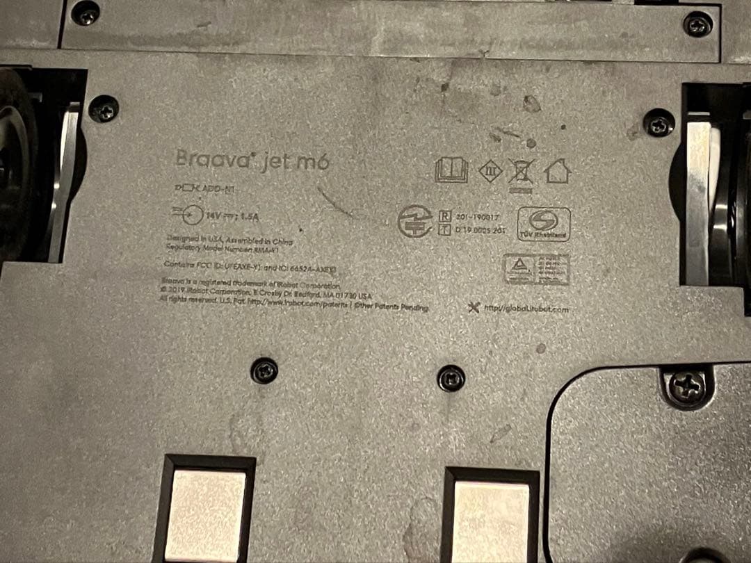 iRobot Roomba 本体（jet m6）