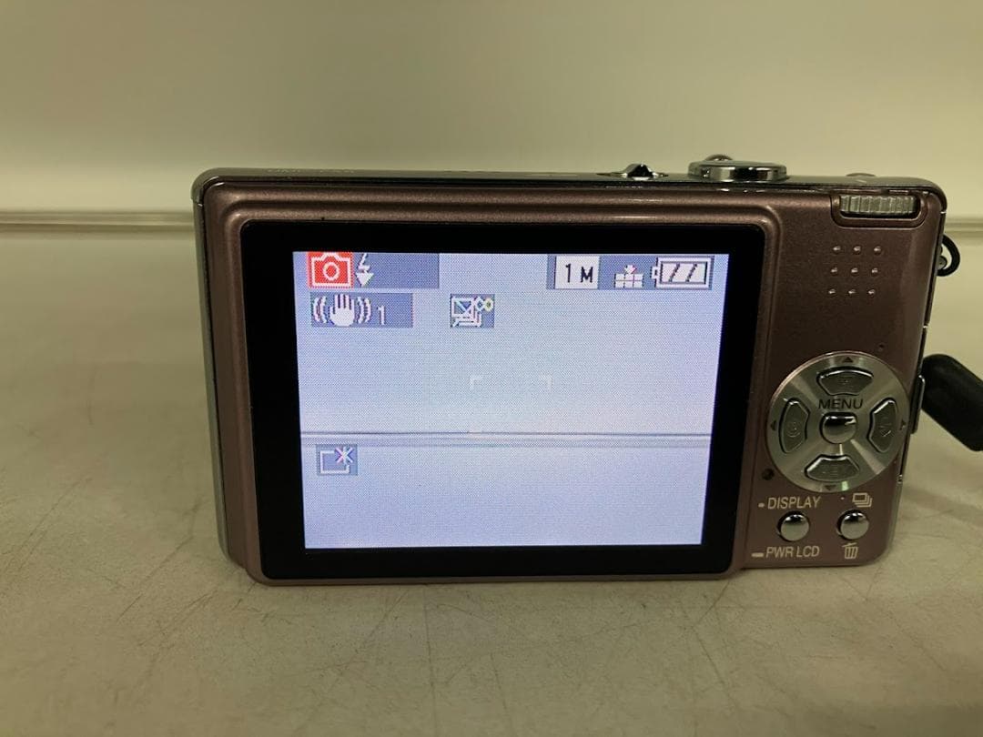 美品　Panasonic DMC-FX8 デジタルカメラ　ピンク